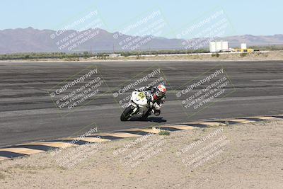 media/Jan-16-2026-CVMA Friday Practice (Fri) [[6f2bf47531]]/5-Racer 4-Trackday1/Session 2 (Bowl)/